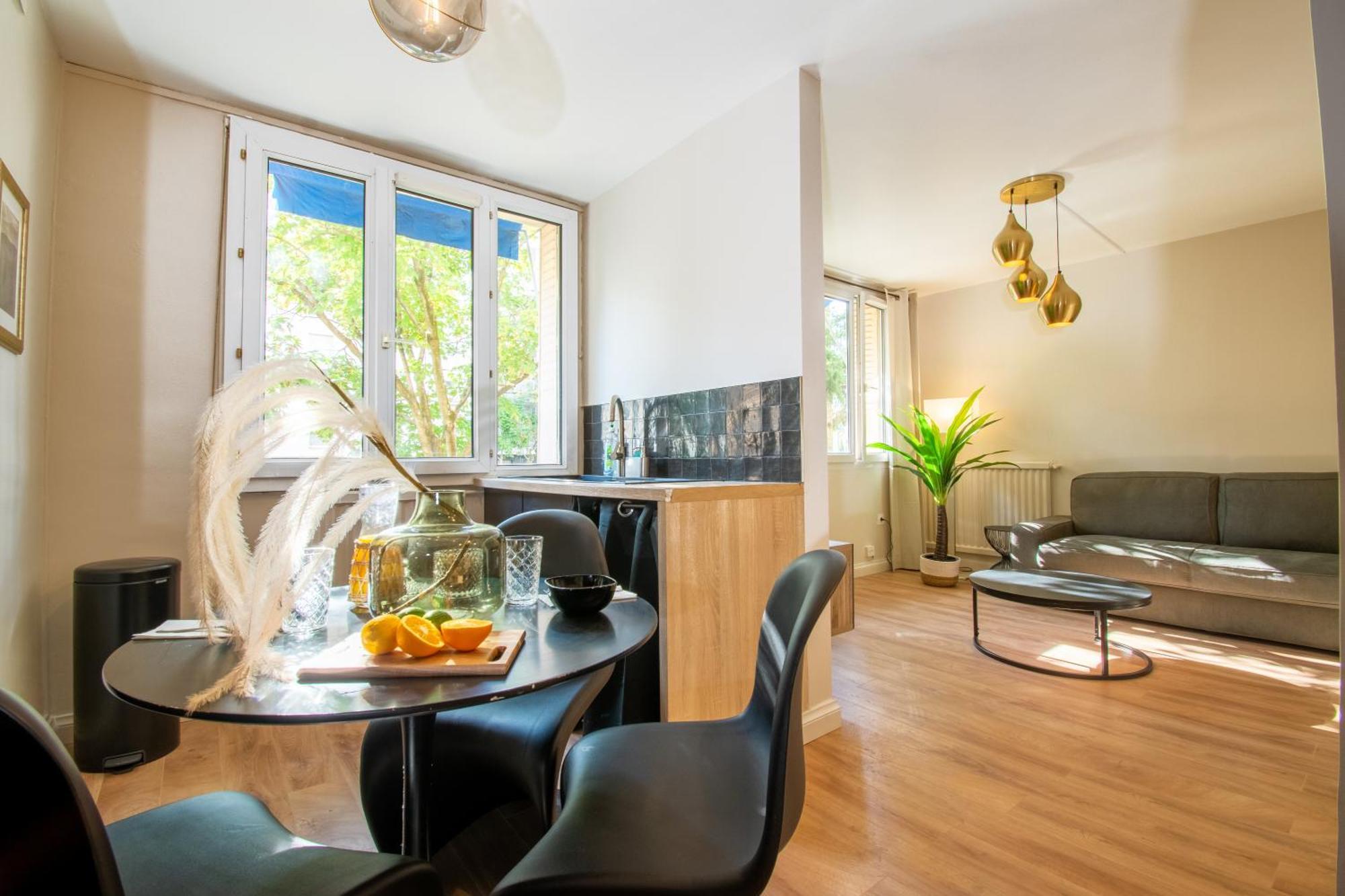 Suite Madison Villeurbanne Zewnętrze zdjęcie